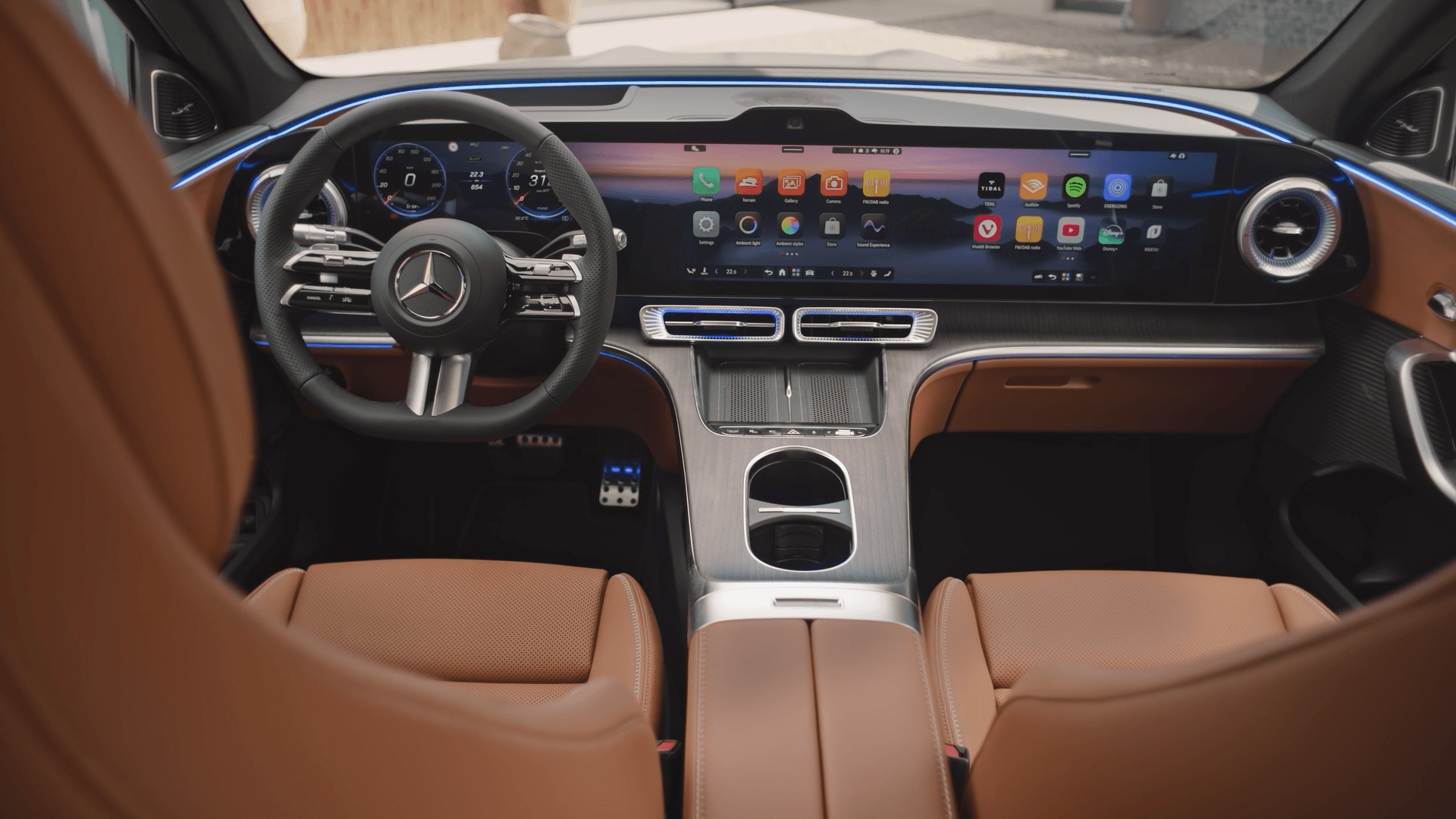 Innovating the dashboard: Mercedes-Benz and Unity